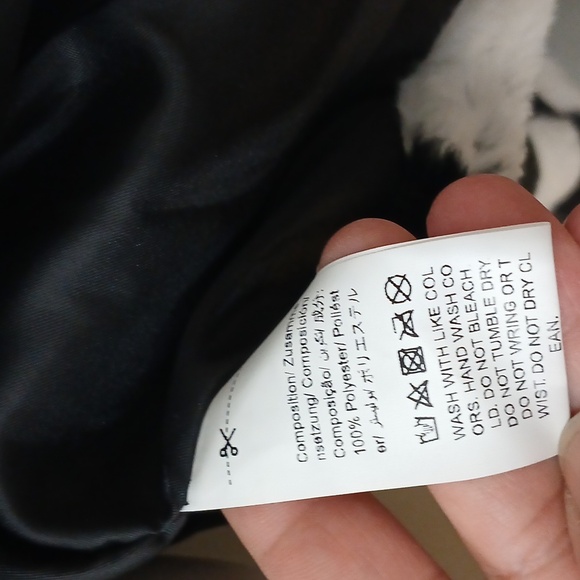 SHEIN Black and White Checkered Cropped Fuzzy Jacket/ Size L - Picture 6 of 6